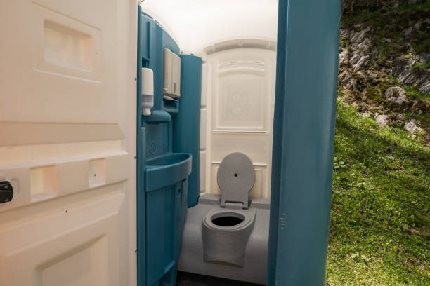 Best Portable Restroom Setup and Delivery  in Thousand Palms, CA